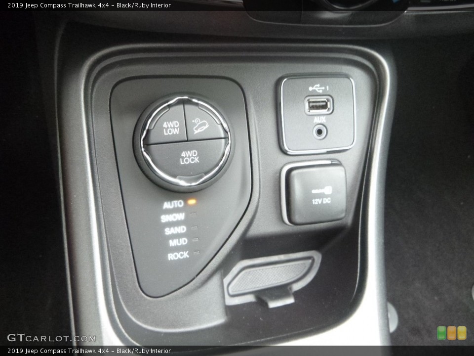 Black/Ruby Interior Controls for the 2019 Jeep Compass Trailhawk 4x4 #134722493