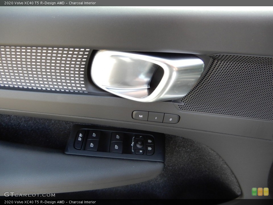 Charcoal Interior Controls for the 2020 Volvo XC40 T5 R-Design AWD #134726589
