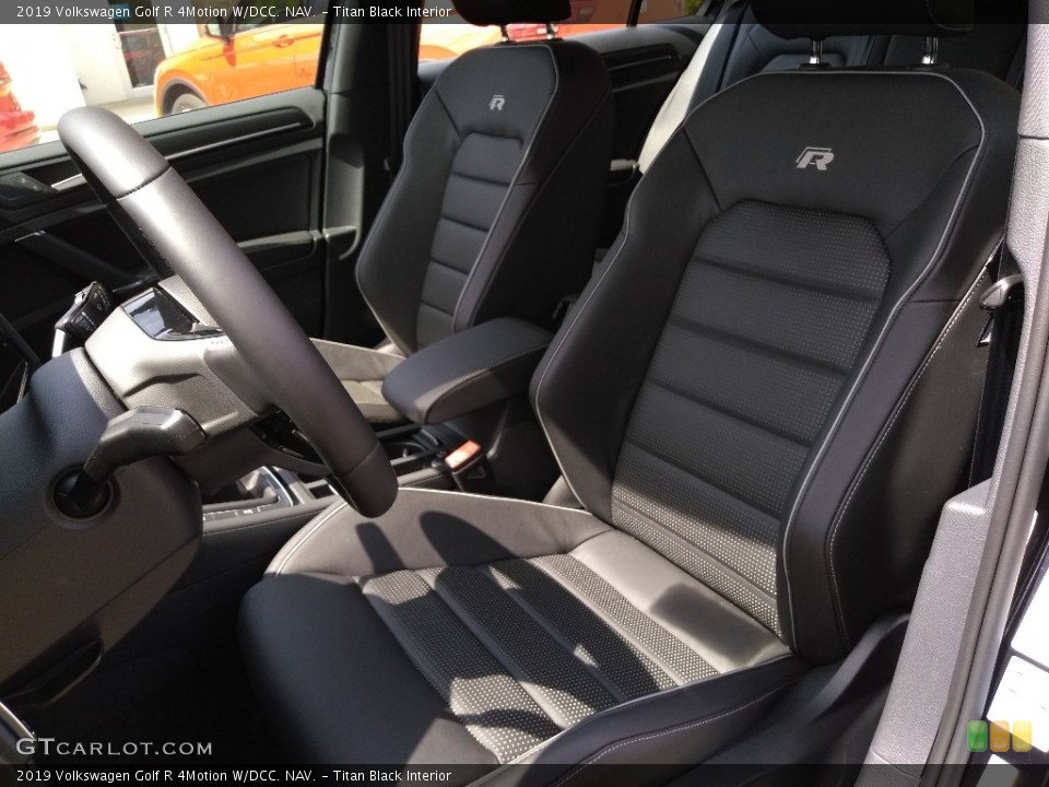 Titan Black Interior Photo for the 2019 Volkswagen Golf R 4Motion W/DCC. NAV. #134813512