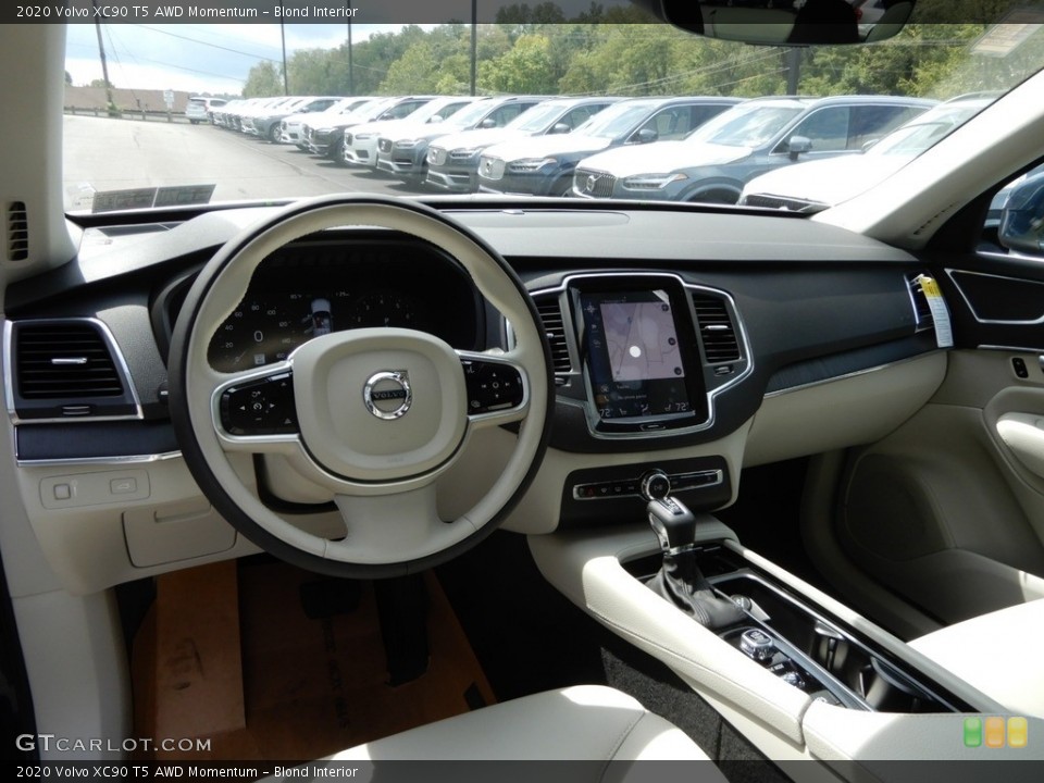 Blond Interior Dashboard for the 2020 Volvo XC90 T5 AWD Momentum #134826668
