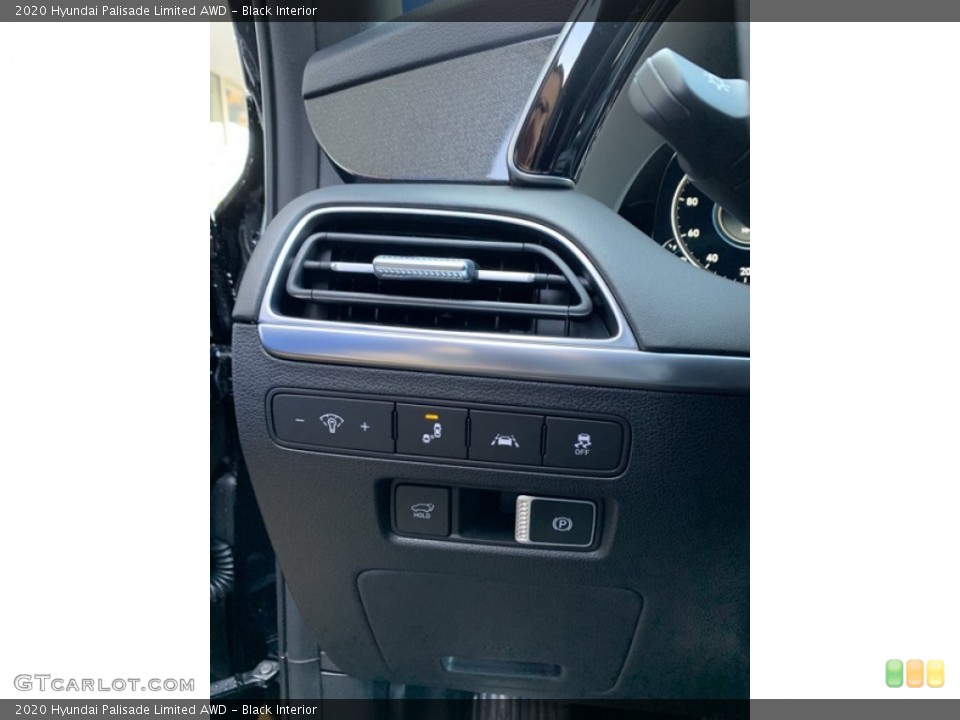 Black Interior Controls for the 2020 Hyundai Palisade Limited AWD #134831510
