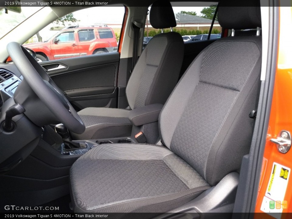 Titan Black Interior Photo for the 2019 Volkswagen Tiguan S 4MOTION #134834924