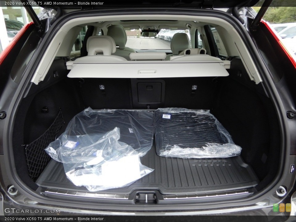 Blonde Interior Trunk for the 2020 Volvo XC60 T5 AWD Momentum #134852021