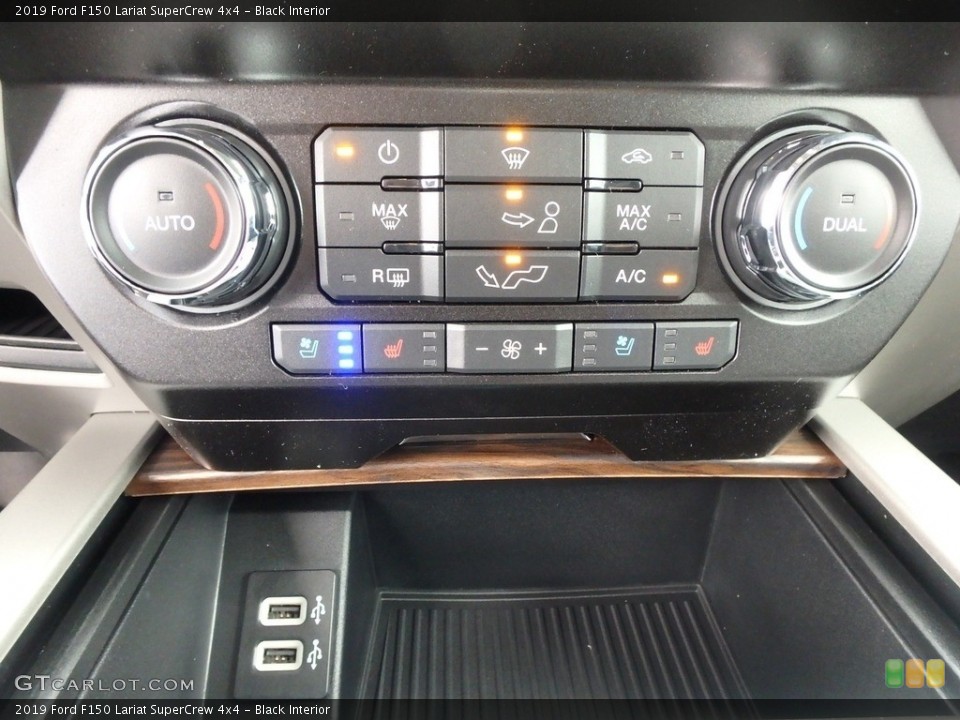 Black Interior Controls for the 2019 Ford F150 Lariat SuperCrew 4x4 #134880506