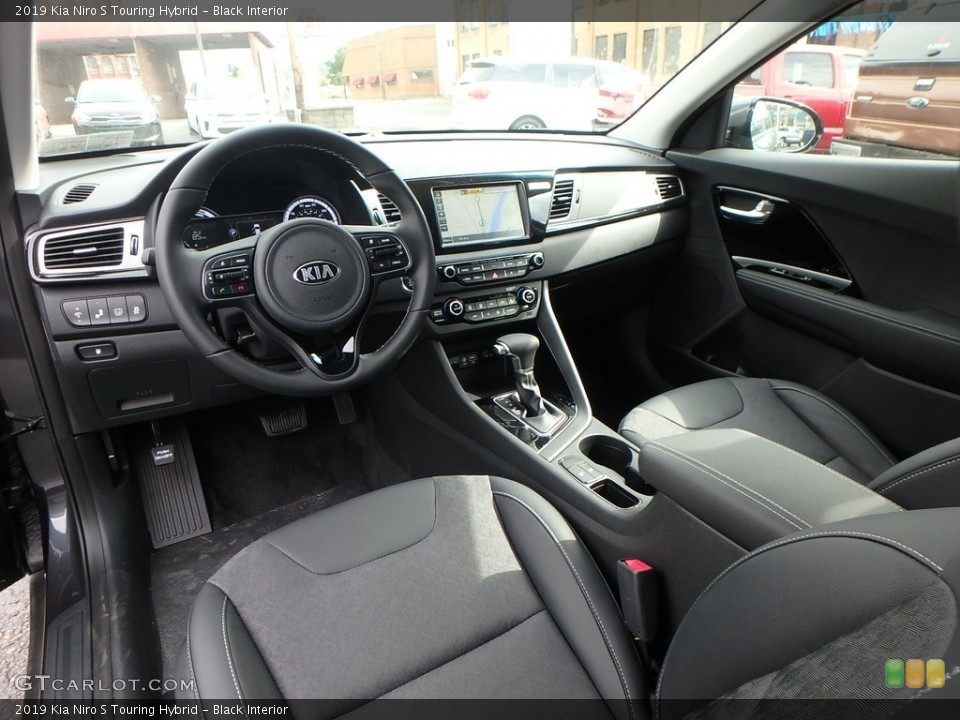 Black Interior Photo for the 2019 Kia Niro S Touring Hybrid #134882687