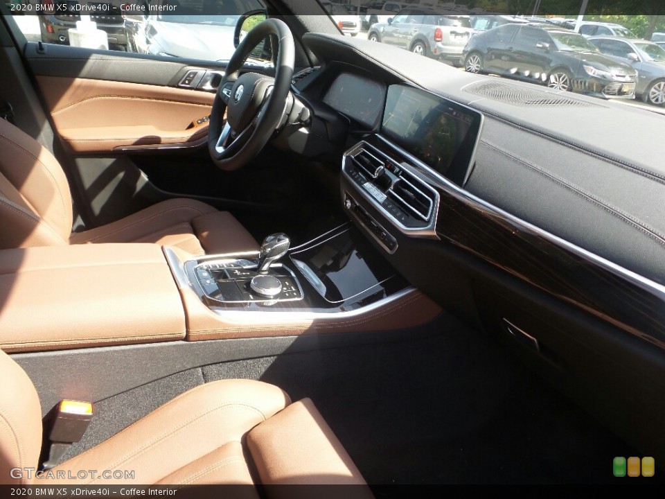 Coffee Interior Dashboard for the 2020 BMW X5 xDrive40i #134984885