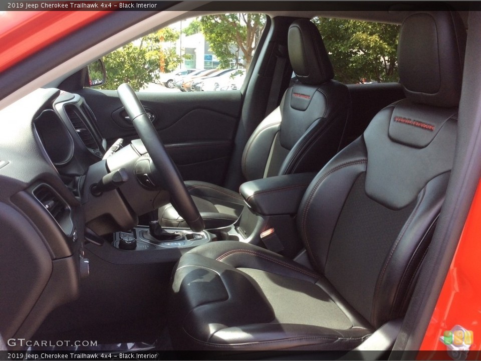 Black Interior Front Seat for the 2019 Jeep Cherokee Trailhawk 4x4 #134985053