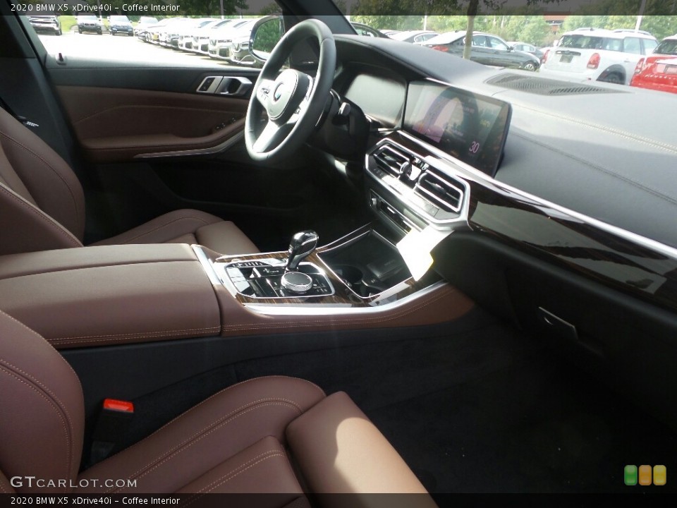Coffee Interior Photo for the 2020 BMW X5 xDrive40i #134985284