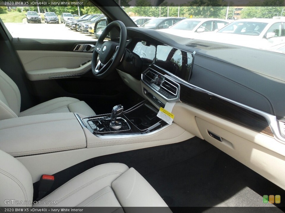 Ivory White Interior Photo for the 2020 BMW X5 xDrive40i #134985671