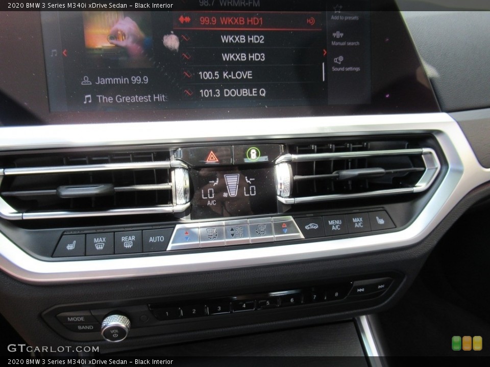 Black Interior Controls for the 2020 BMW 3 Series M340i xDrive Sedan #135002202