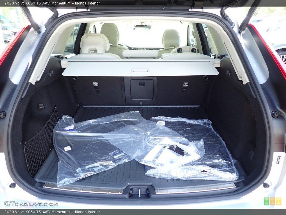 Blonde Interior Trunk for the 2020 Volvo XC60 T5 AWD Momentum #135038682