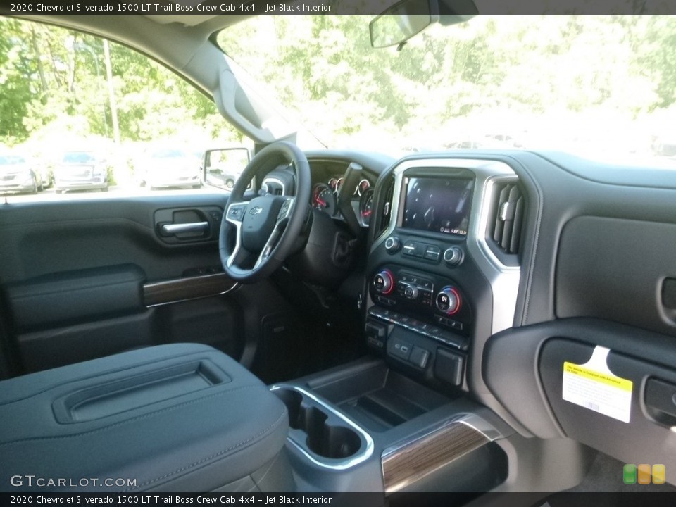 Jet Black Interior Dashboard for the 2020 Chevrolet Silverado 1500 LT Trail Boss Crew Cab 4x4 #135057963