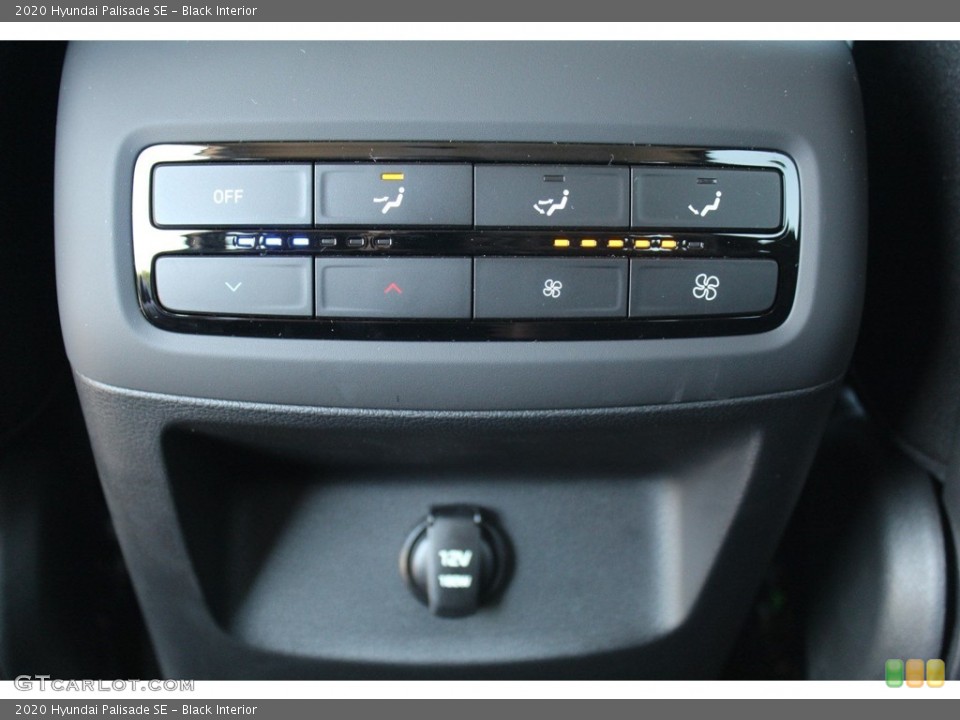 Black Interior Controls for the 2020 Hyundai Palisade SE #135067344