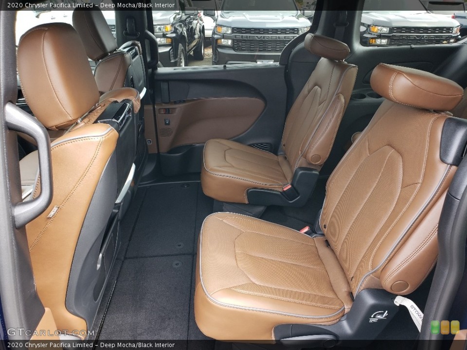 Deep Mocha/Black 2020 Chrysler Pacifica Interiors