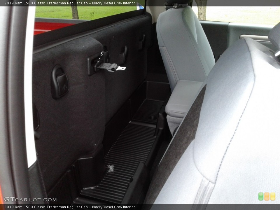 Black/Diesel Gray Interior Rear Seat for the 2019 Ram 1500 Classic Tradesman Regular Cab #135126798