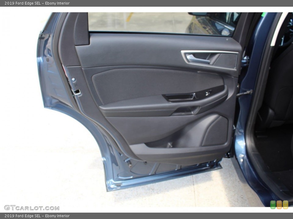 Ebony Interior Door Panel for the 2019 Ford Edge SEL #135160303