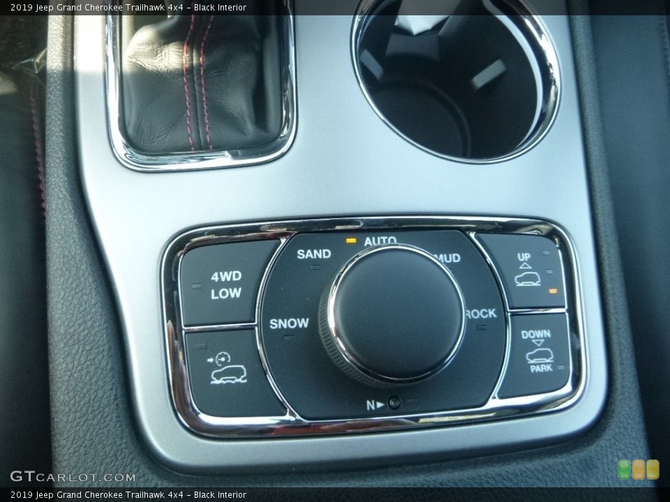 Black Interior Controls for the 2019 Jeep Grand Cherokee Trailhawk 4x4 #135171502