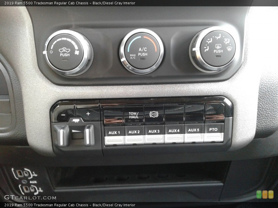 Black/Diesel Gray Interior Controls for the 2019 Ram 5500 Tradesman Regular Cab Chassis #135188410