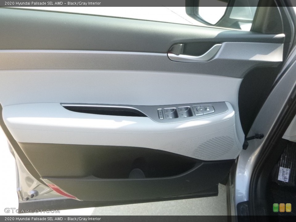 Black/Gray Interior Door Panel for the 2020 Hyundai Palisade SEL AWD #135202040