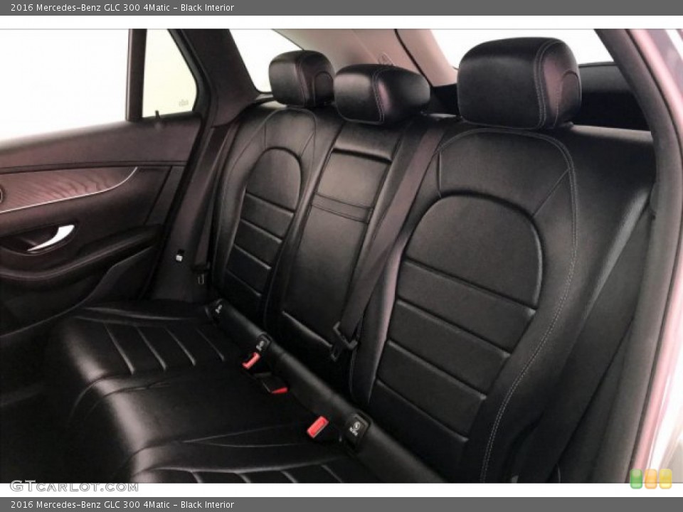 Black Interior Rear Seat for the 2016 Mercedes-Benz GLC 300 4Matic #135280077