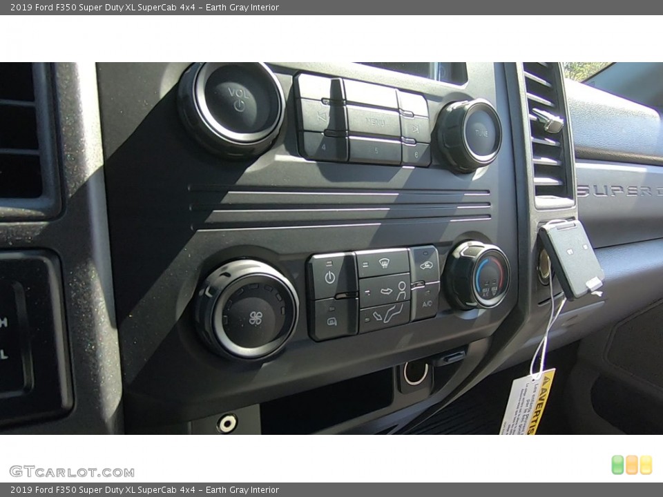 Earth Gray Interior Controls for the 2019 Ford F350 Super Duty XL SuperCab 4x4 #135306745