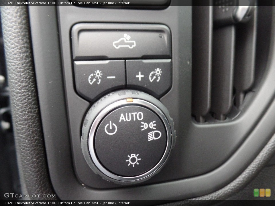 Jet Black Interior Controls for the 2020 Chevrolet Silverado 1500 Custom Double Cab 4x4 #135328195