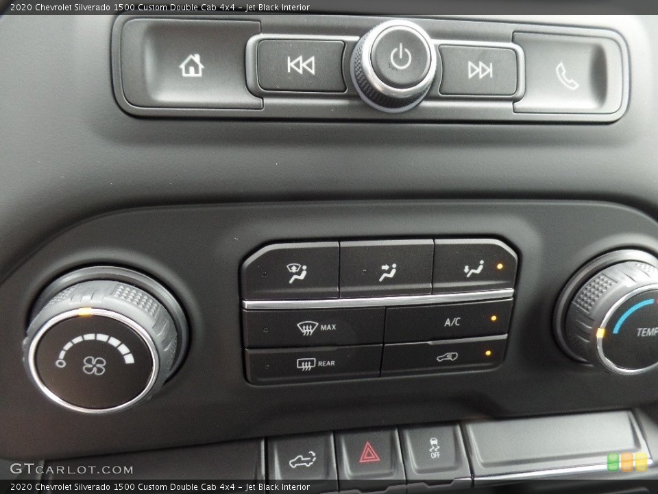 Jet Black Interior Controls for the 2020 Chevrolet Silverado 1500 Custom Double Cab 4x4 #135328222