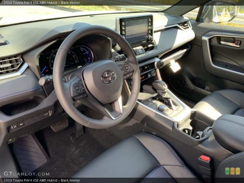 Black Interior Photo for the 2019 Toyota RAV4 XSE AWD Hybrid #135356780