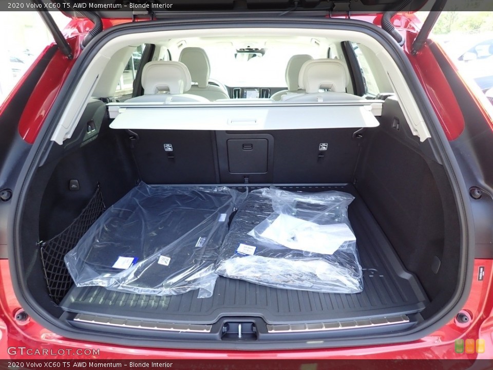Blonde Interior Trunk for the 2020 Volvo XC60 T5 AWD Momentum #135361205