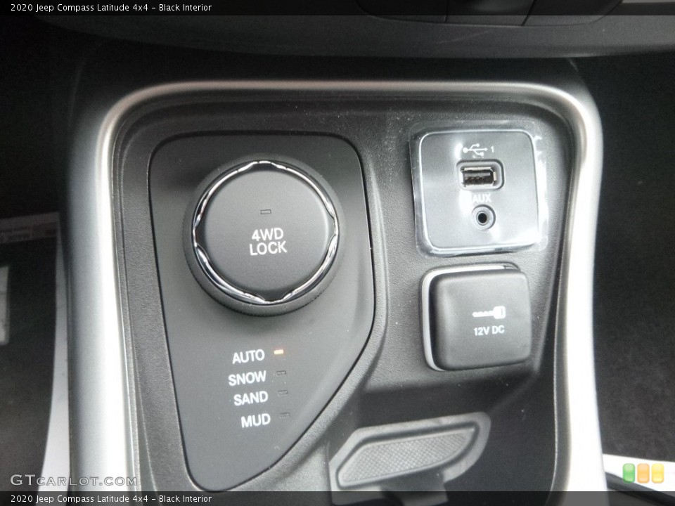 Black Interior Controls for the 2020 Jeep Compass Latitude 4x4 #135375737