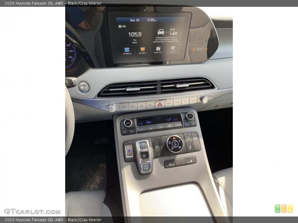 Black/Gray Interior Controls for the 2020 Hyundai Palisade SEL AWD #135376592