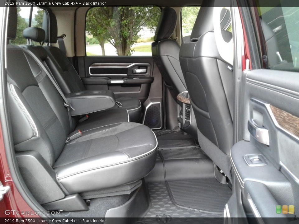 Black Interior Rear Seat for the 2019 Ram 2500 Laramie Crew Cab 4x4 #135428000