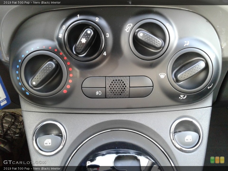 Nero (Black) Interior Controls for the 2019 Fiat 500 Pop #135447082