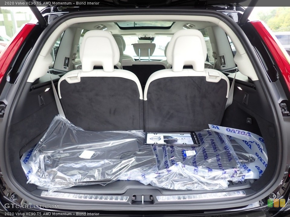 Blond Interior Trunk for the 2020 Volvo XC90 T5 AWD Momentum #135451358