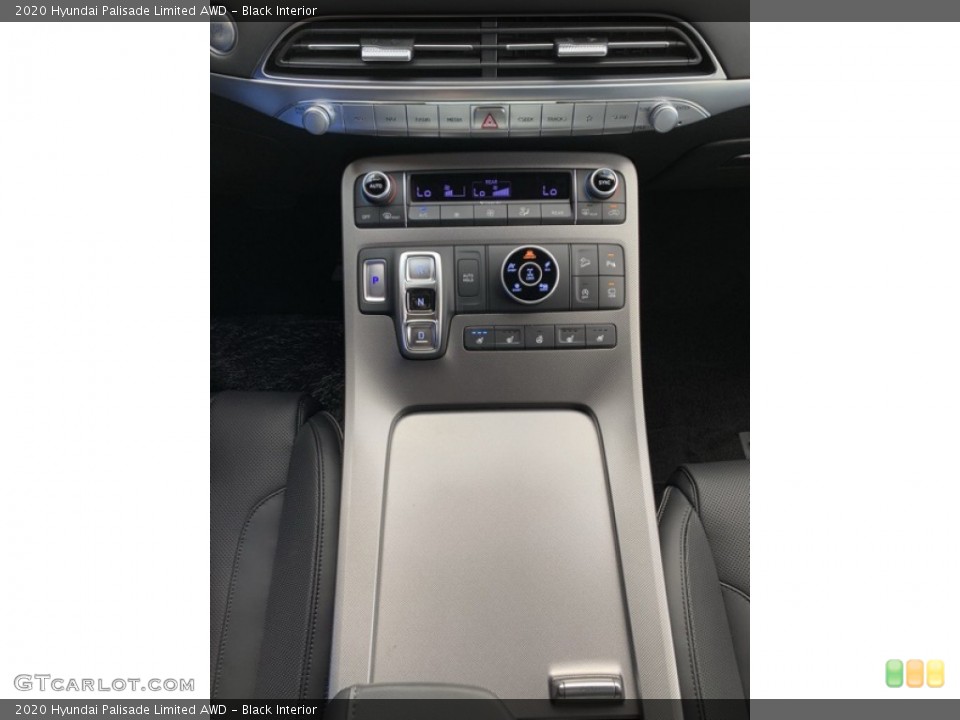 Black Interior Controls for the 2020 Hyundai Palisade Limited AWD #135485807