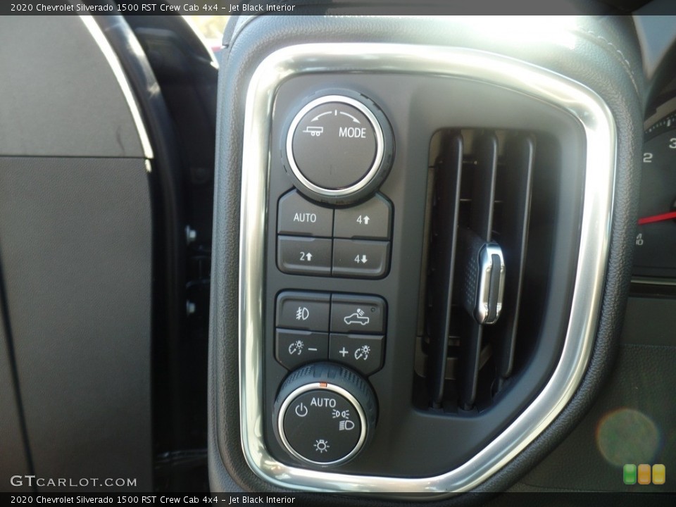 Jet Black Interior Controls for the 2020 Chevrolet Silverado 1500 RST Crew Cab 4x4 #135577950