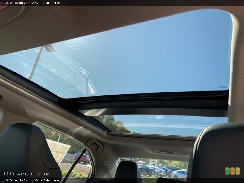 Ash Interior Sunroof for the 2020 Toyota Camry XSE #135597840