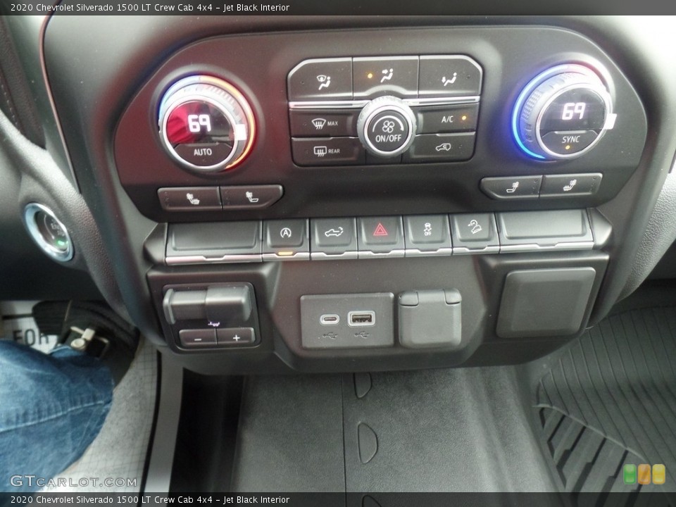 Jet Black Interior Controls for the 2020 Chevrolet Silverado 1500 LT Crew Cab 4x4 #135614274