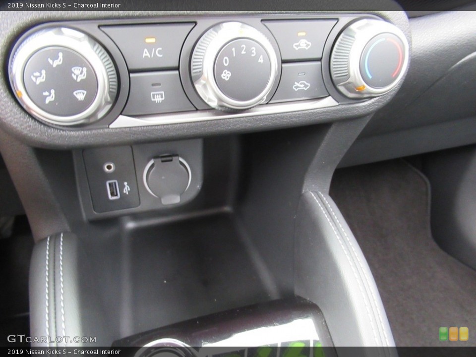 Charcoal Interior Controls for the 2019 Nissan Kicks S #135651964