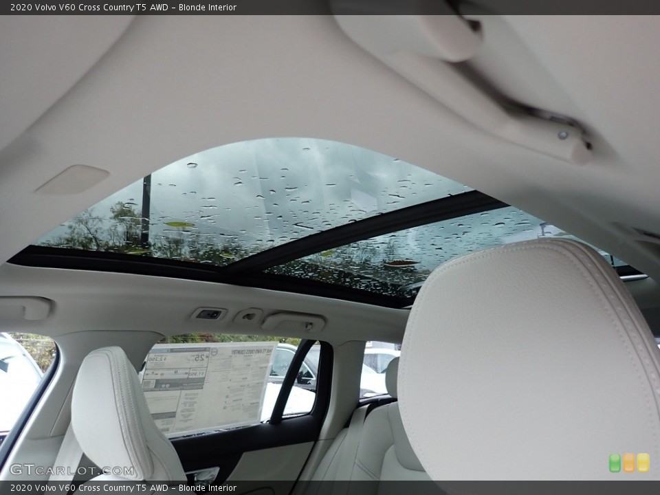 Blonde Interior Sunroof for the 2020 Volvo V60 Cross Country T5 AWD #135659325