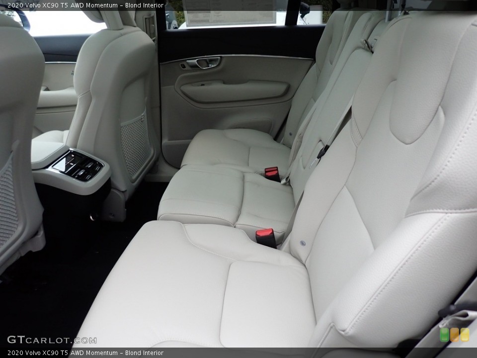 Blond Interior Rear Seat for the 2020 Volvo XC90 T5 AWD Momentum #135660042