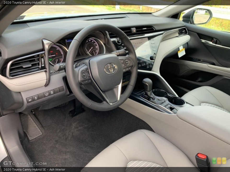 Ash Interior Photo for the 2020 Toyota Camry Hybrid SE #135686649