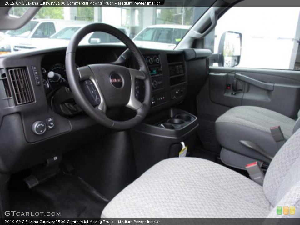 Medium Pewter 2019 GMC Savana Cutaway Interiors