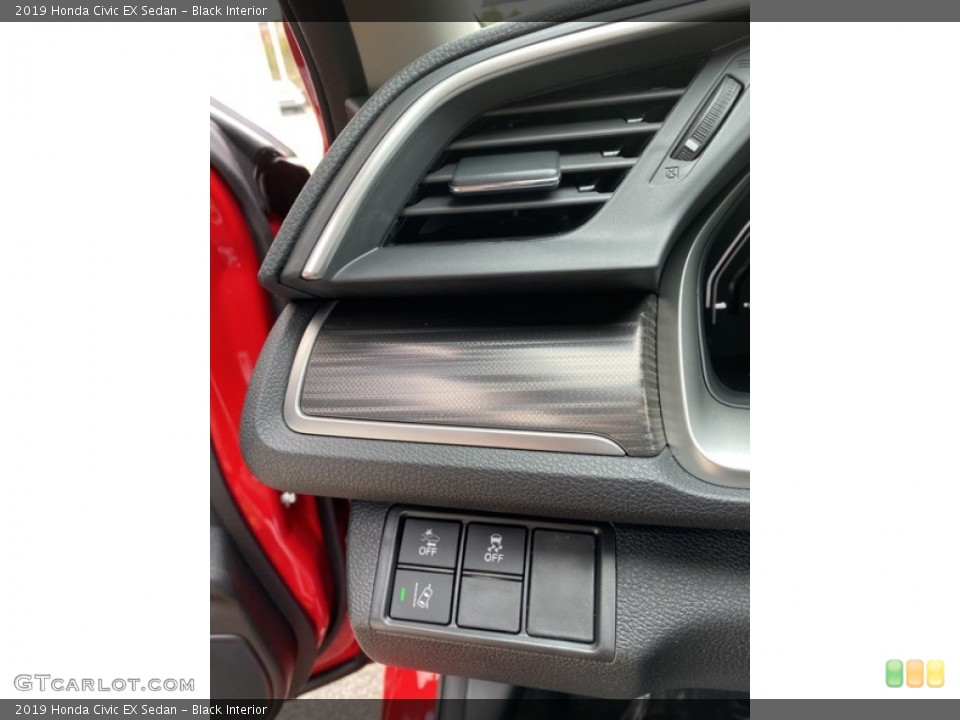 Black Interior Controls for the 2019 Honda Civic EX Sedan #135856008