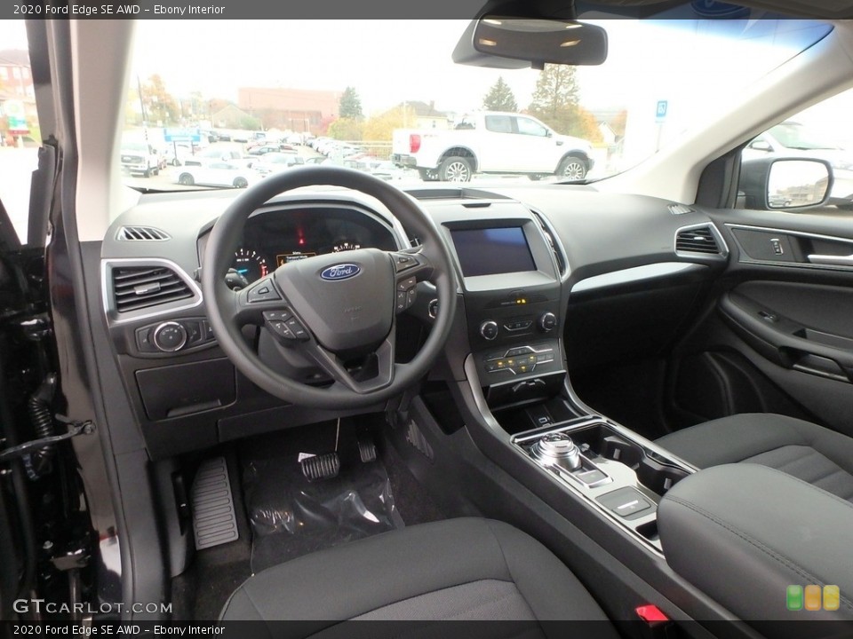 Ebony Interior Photo for the 2020 Ford Edge SE AWD #135856560