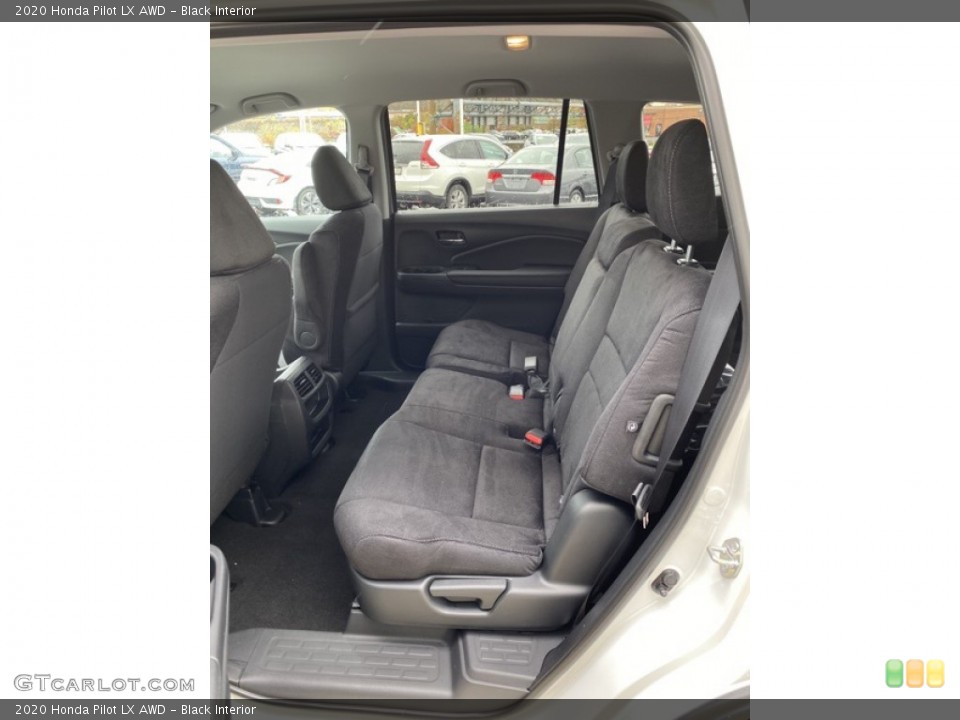 Black Interior Rear Seat for the 2020 Honda Pilot LX AWD #135868148
