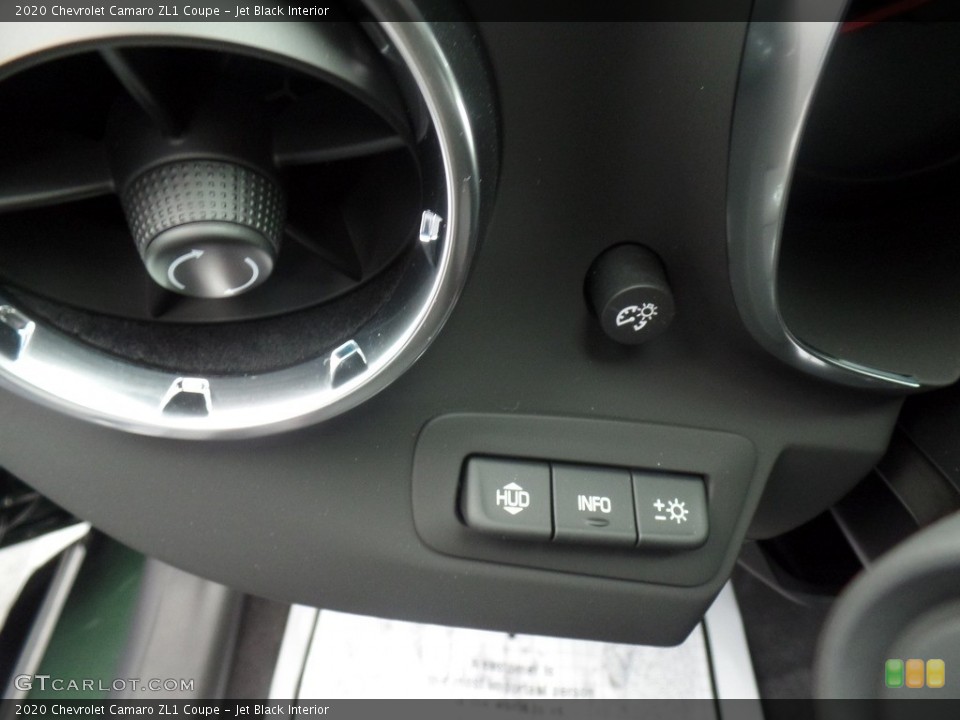 Jet Black Interior Controls for the 2020 Chevrolet Camaro ZL1 Coupe #135874058
