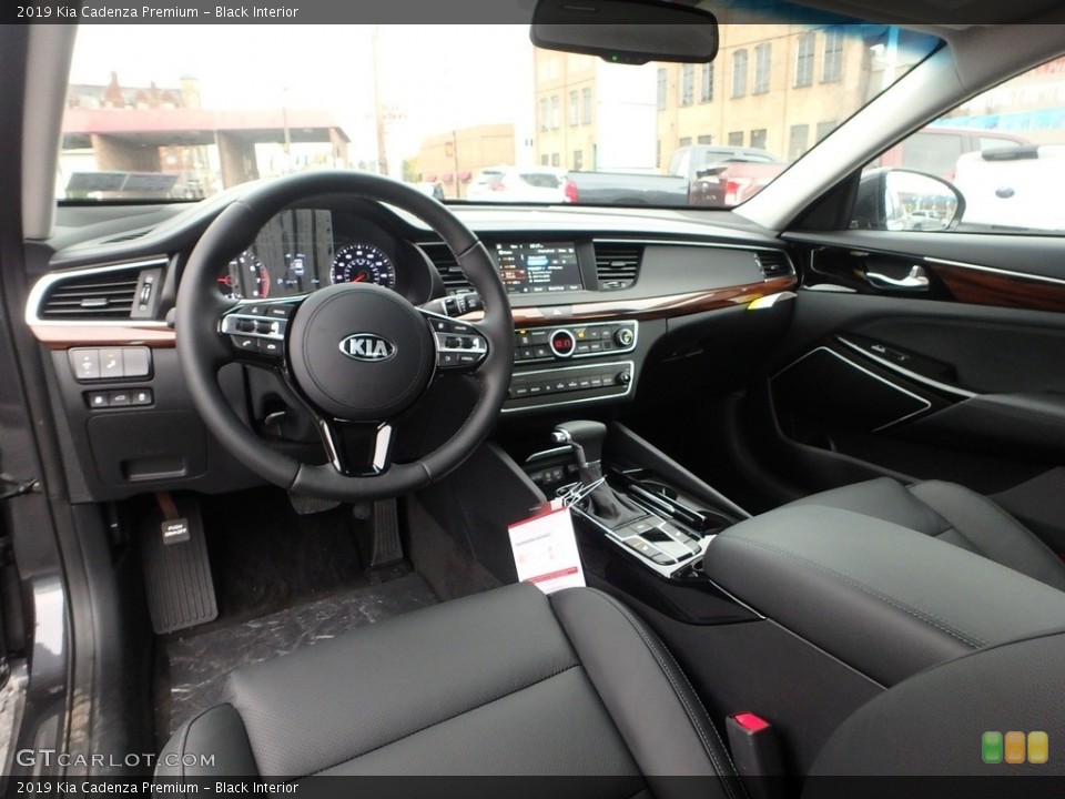 Black Interior Photo for the 2019 Kia Cadenza Premium #135894693