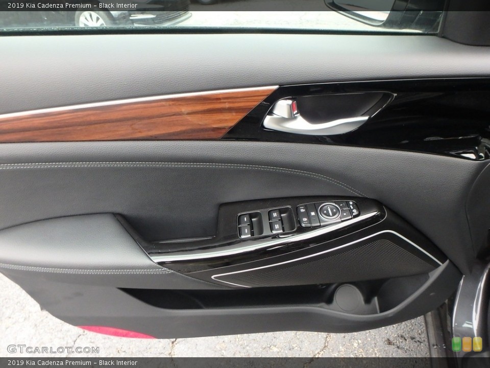 Black Interior Door Panel for the 2019 Kia Cadenza Premium #135894707