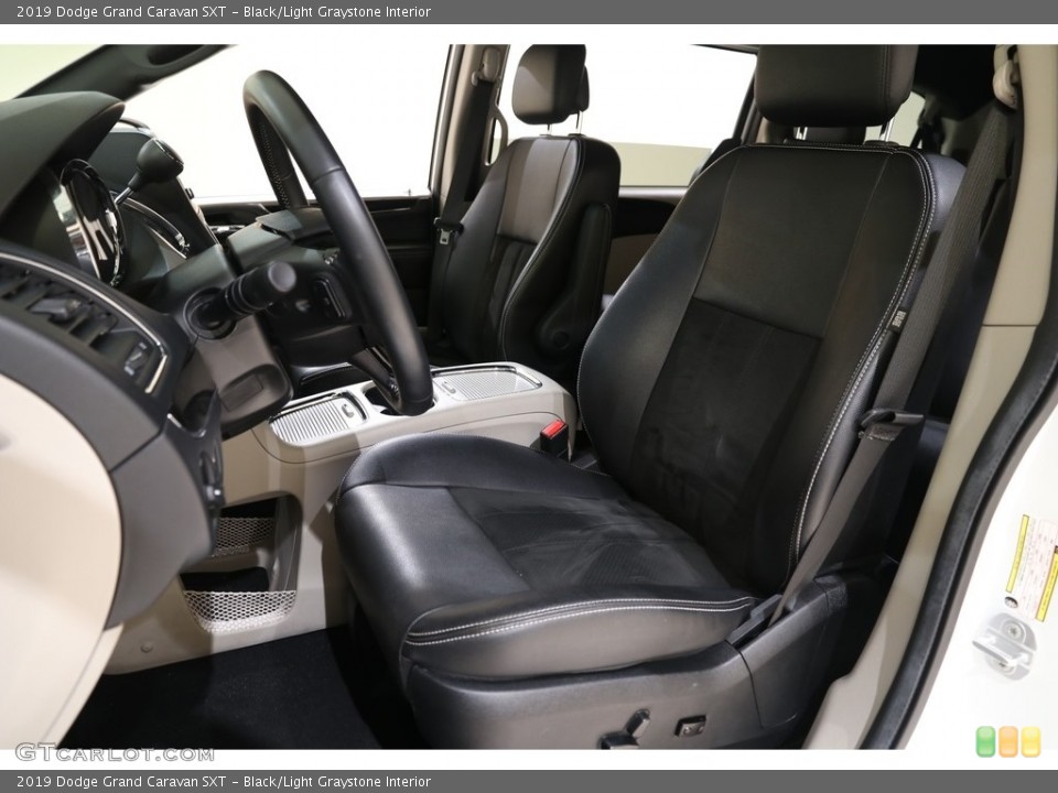 Black/Light Graystone Interior Photo for the 2019 Dodge Grand Caravan SXT #135978209